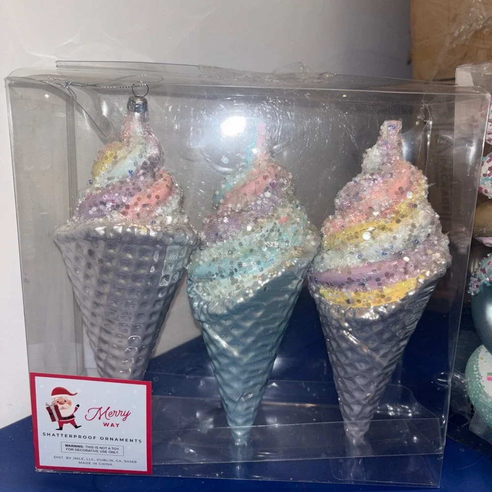 Christmas Pastel Ornaments - Picture 3 of 7